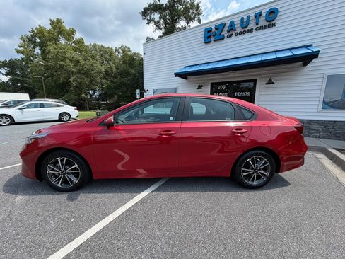 Used 2023 Kia Forte LXS FWD image 1