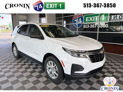 Used 2022 Chevrolet Equinox LS w/ LS Convenience Package AWD/4WD image 1