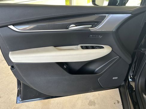 New 2025 Cadillac XT5 Sportv w/ Technology Package AWD/4WD image 11