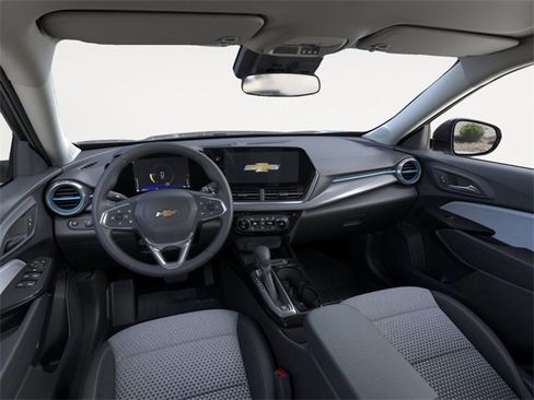 New 2026 Chevrolet Trax LT w/ Driver Confidence Package image 6