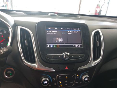 Used 2020 Chevrolet Equinox LT FWD image 10