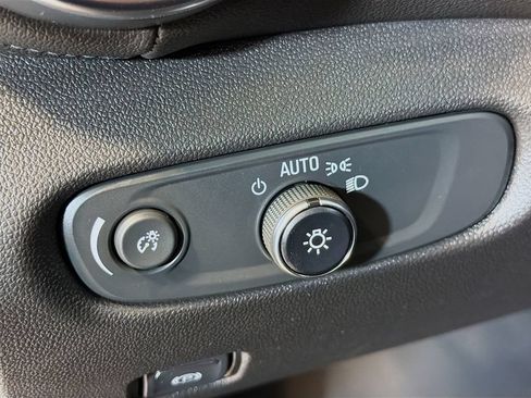 Used 2022 Chevrolet Blazer LT AWD/4WD image 12