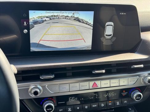 Used 2025 Kia Telluride S FWD image 24