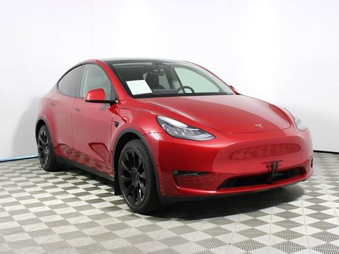 Used 2021 Tesla Model Y Long Range image 18