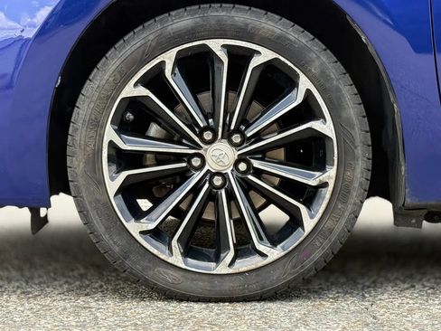 Used 2015 Toyota Corolla S FWD image 29