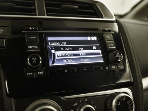 Used 2016 Honda Fit LX image 19