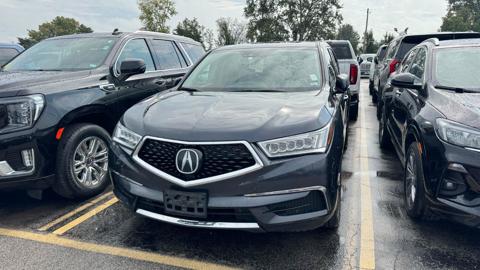 Used 2020 Acura MDX w/ Technology Package AWD/4WD image 3