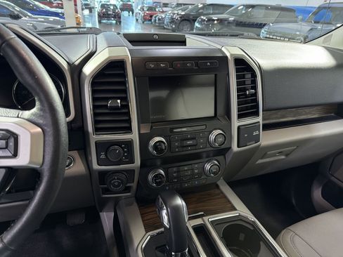 Used 2020 Ford F150 Lariat w/ Equipment Group 502A Luxury AWD/4WD image 19