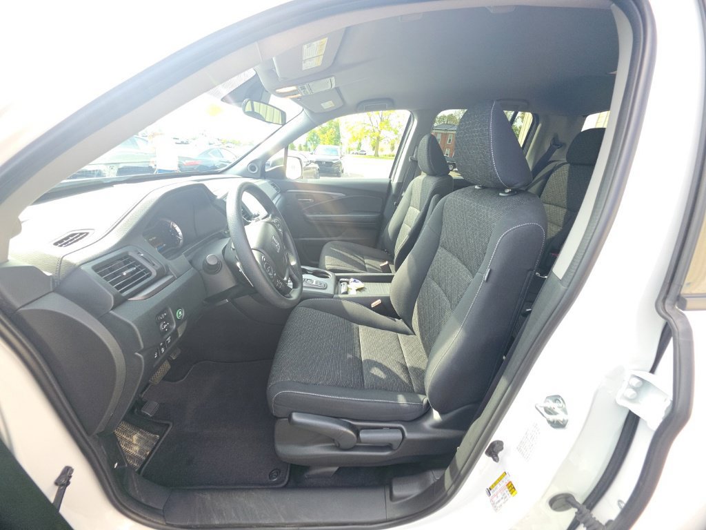 Certified 2023 Honda Ridgeline Sport image 15