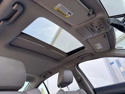 Used 2012 Honda Accord EX-L image 22