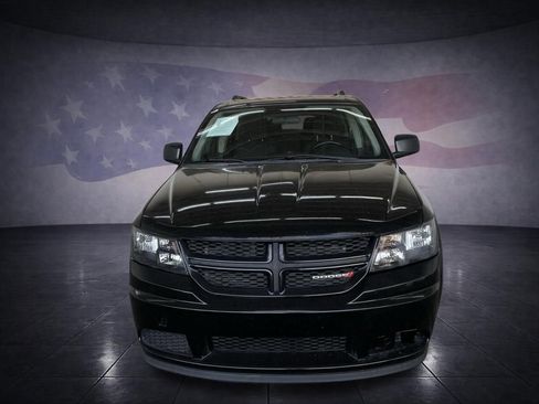 Used 2018 Dodge Journey SE w/ Popular Equipment Group image 8