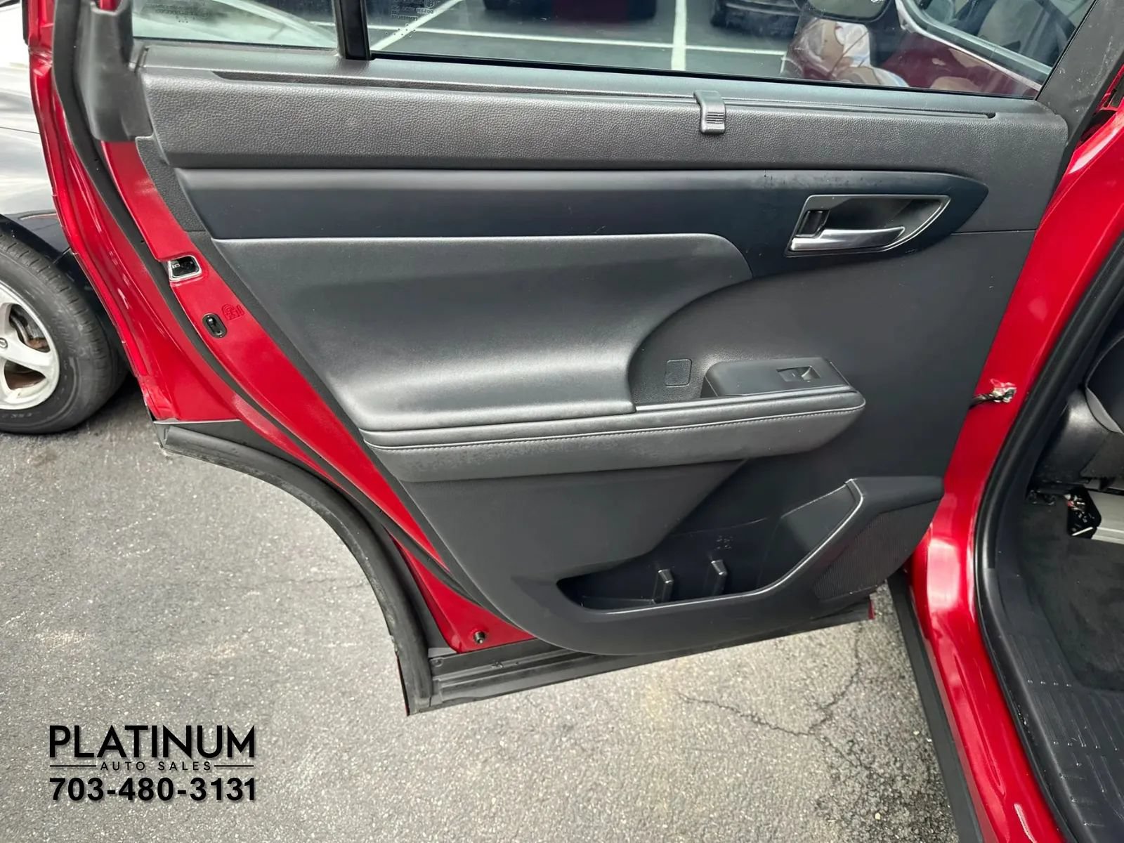 Used 2022 Toyota Highlander XSE AWD/4WD image 15