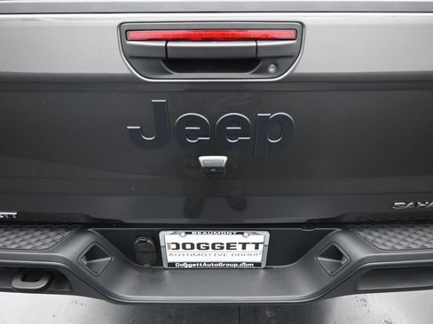 New 2026 Jeep Gladiator Mojave AWD/4WD image 10