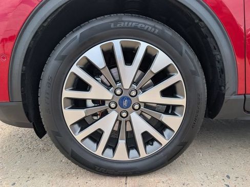 Used 2020 Ford Escape Titanium AWD/4WD image 11