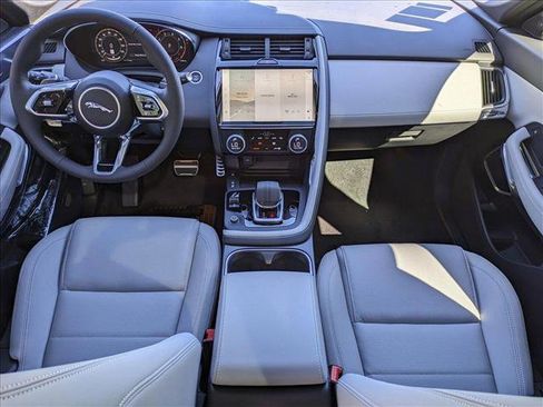 New 2024 Jaguar E-PACE R-Dynamic SE image 15