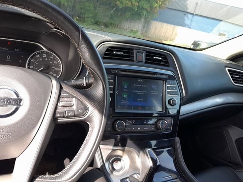 Used 2018 Nissan Maxima 3.5 SV FWD image 17
