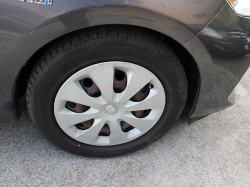 Used 2013 Toyota Prius C Two image 10