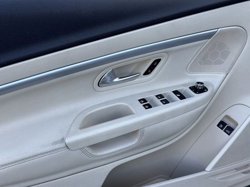 Used 2013 Volkswagen Eos Komfort image 28