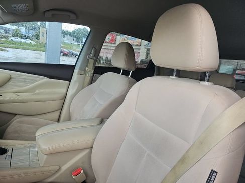 Used 2016 Nissan Murano S w/ Navigation Package FWD image 19