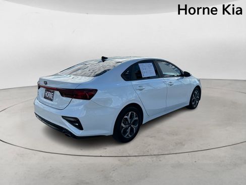 Certified 2021 Kia Forte LXS image 4