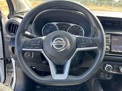 Certified 2021 Nissan Kicks S FWD image 25