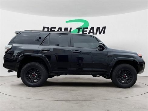Used 2023 Toyota 4Runner TRD Off-Road Premium image 9