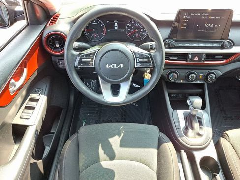 Used 2023 Kia Forte LXS FWD image 11