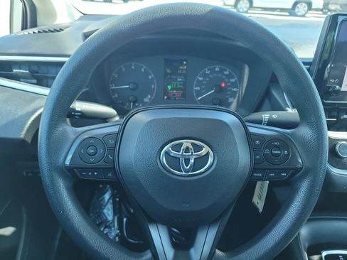 Used 2023 Toyota Corolla LE FWD image 18