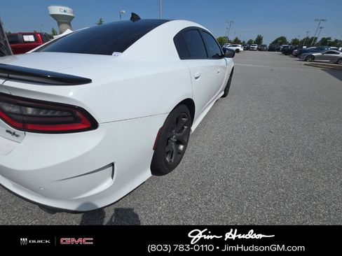 Used 2019 Dodge Charger R/T RWD image 9