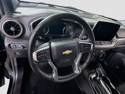 Used 2024 Chevrolet Blazer Premier AWD/4WD image 5