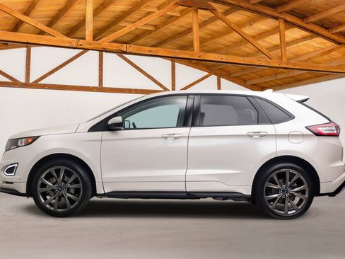 Used 2016 Ford Edge Sport w/ Equipment Group 401A AWD/4WD image 2