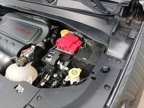 Used 2021 Jeep Compass Latitude FWD image 42