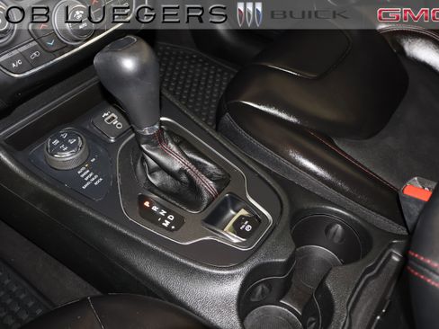 Used 2022 Jeep Cherokee Trailhawk w/ Sun, Sound & Nav Group image 25