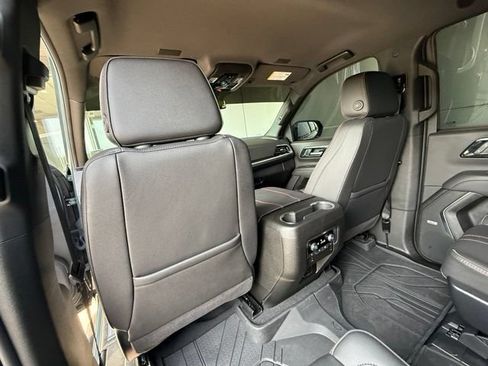 Used 2026 Chevrolet Tahoe RST w/ Comfort Package RWD image 16