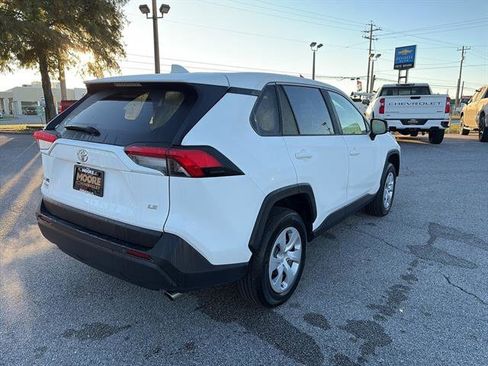 Used 2025 Toyota RAV4 LE image 7