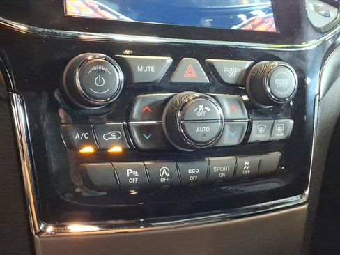 Used 2021 Jeep Grand Cherokee Laredo X image 23