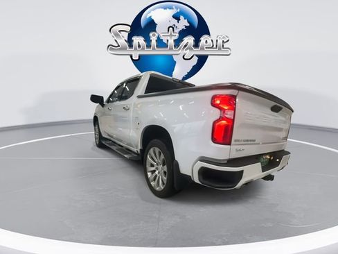 Certified 2022 Chevrolet Silverado 1500 High Country w/ Technology Package image 8