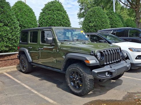 Used 2022 Jeep Wrangler Unlimited Sport AWD/4WD image 2