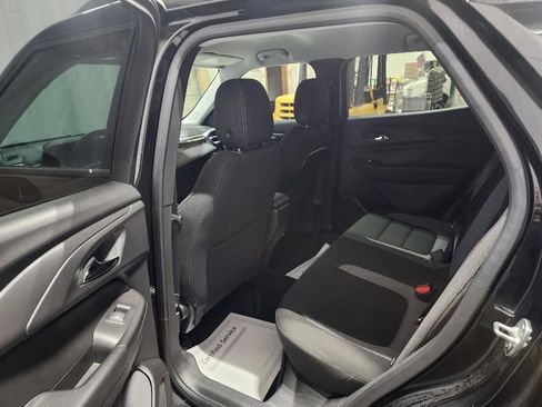 Used 2025 Chevrolet TrailBlazer LT image 9