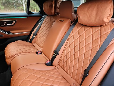 New 2026 Mercedes-Benz S 580 4MATIC Sedan image 16