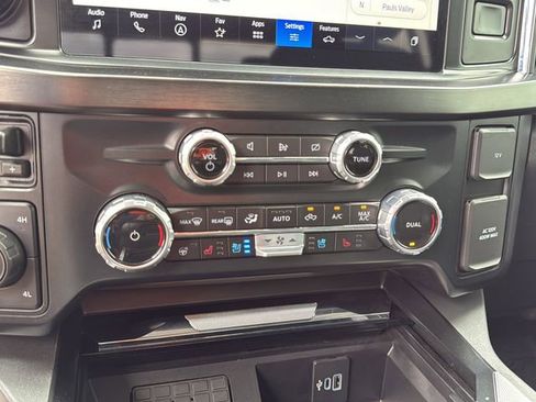 Used 2023 Ford F250 Lariat w/ Lariat Ultimate Package image 28