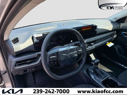 New 2026 Kia K4 LXS image 24