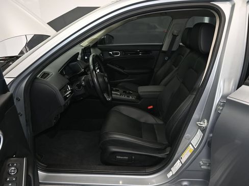 Used 2023 Honda Civic Touring image 17