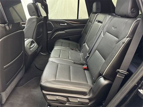 Used 2021 Cadillac Escalade Premium Luxury image 13