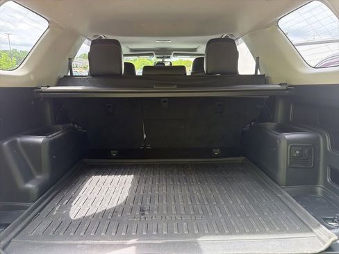 Used 2017 Toyota 4Runner SR5 Premium AWD/4WD image 9