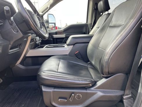 Used 2019 Ford F250 Lariat w/ Lariat Ultimate Package image 12