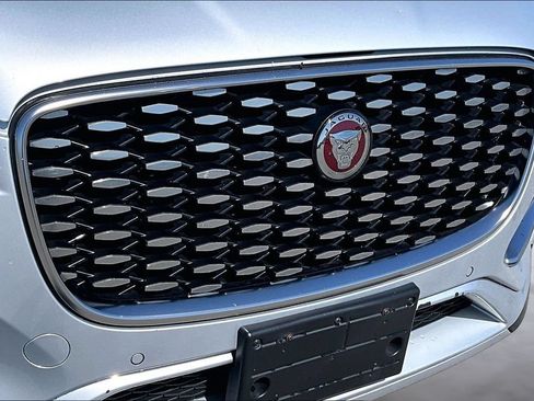 Used 2023 Jaguar F-PACE S AWD/4WD image 28