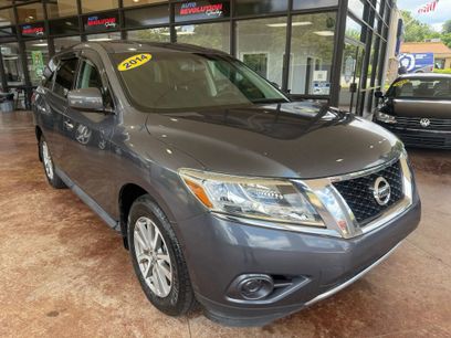 Used 2014 Nissan Pathfinder S