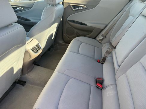 Used 2025 Chevrolet Malibu LT image 28