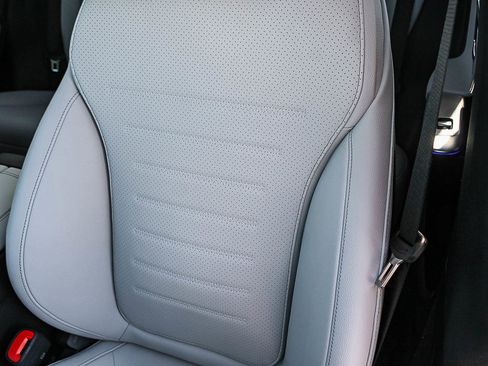 New 2026 Mercedes-Benz GLC 300 4MATIC image 24